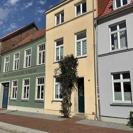 Isensee - Abc322 Apartman *
